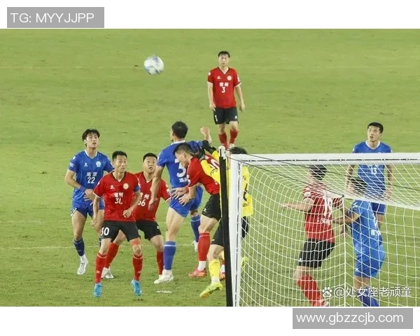 逆袭足球星从草根到顶级联赛的奋斗历程与不屈精神 逆袭足球星从草根到顶级联赛的奋斗历程与不屈精神